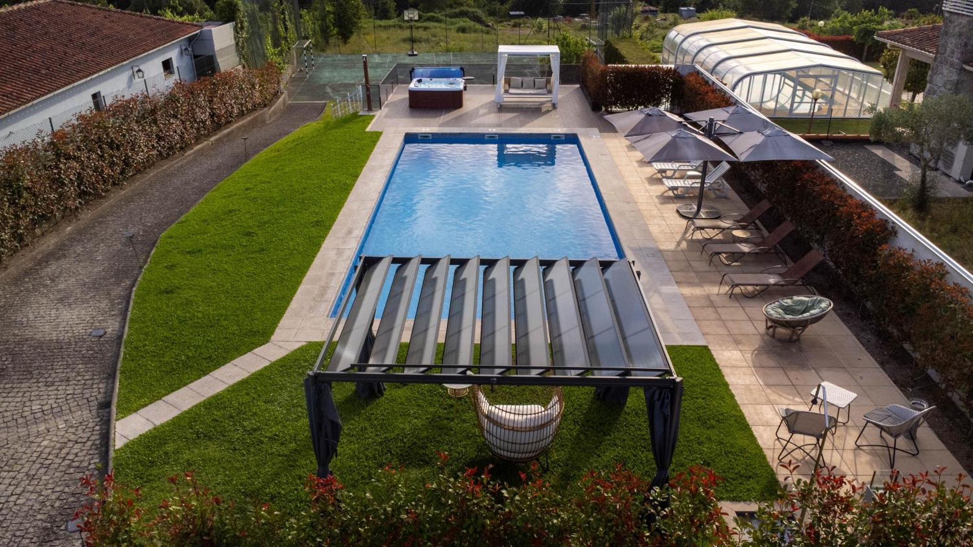 Villa Moura - Pool & Jacuzzi Póvoa de Lanhoso Eksteriør bilde